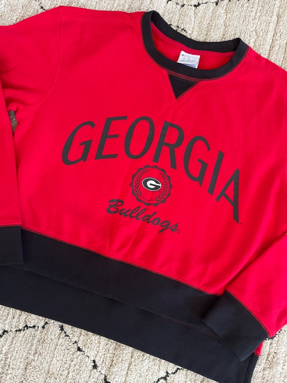 Champion Women's Georgia Bulldogs High and Low Crewneck Sweatshirt